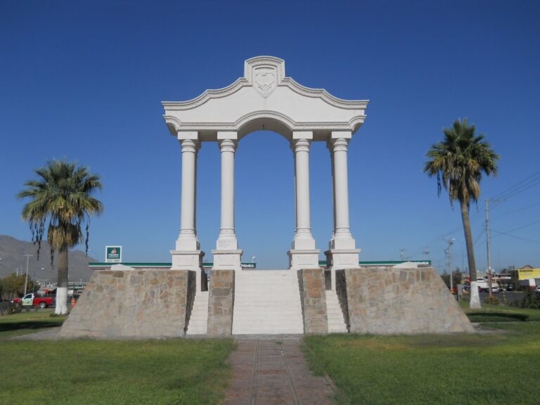 Puerta Camargo