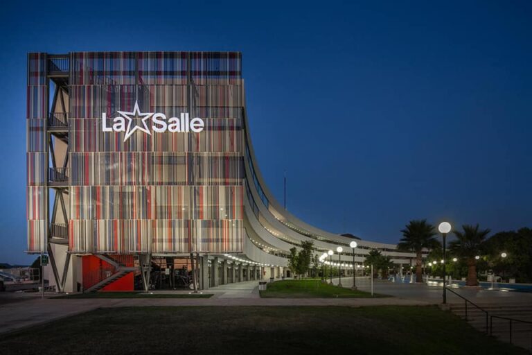 CARA DE EDIFICIO LA SALLE 2